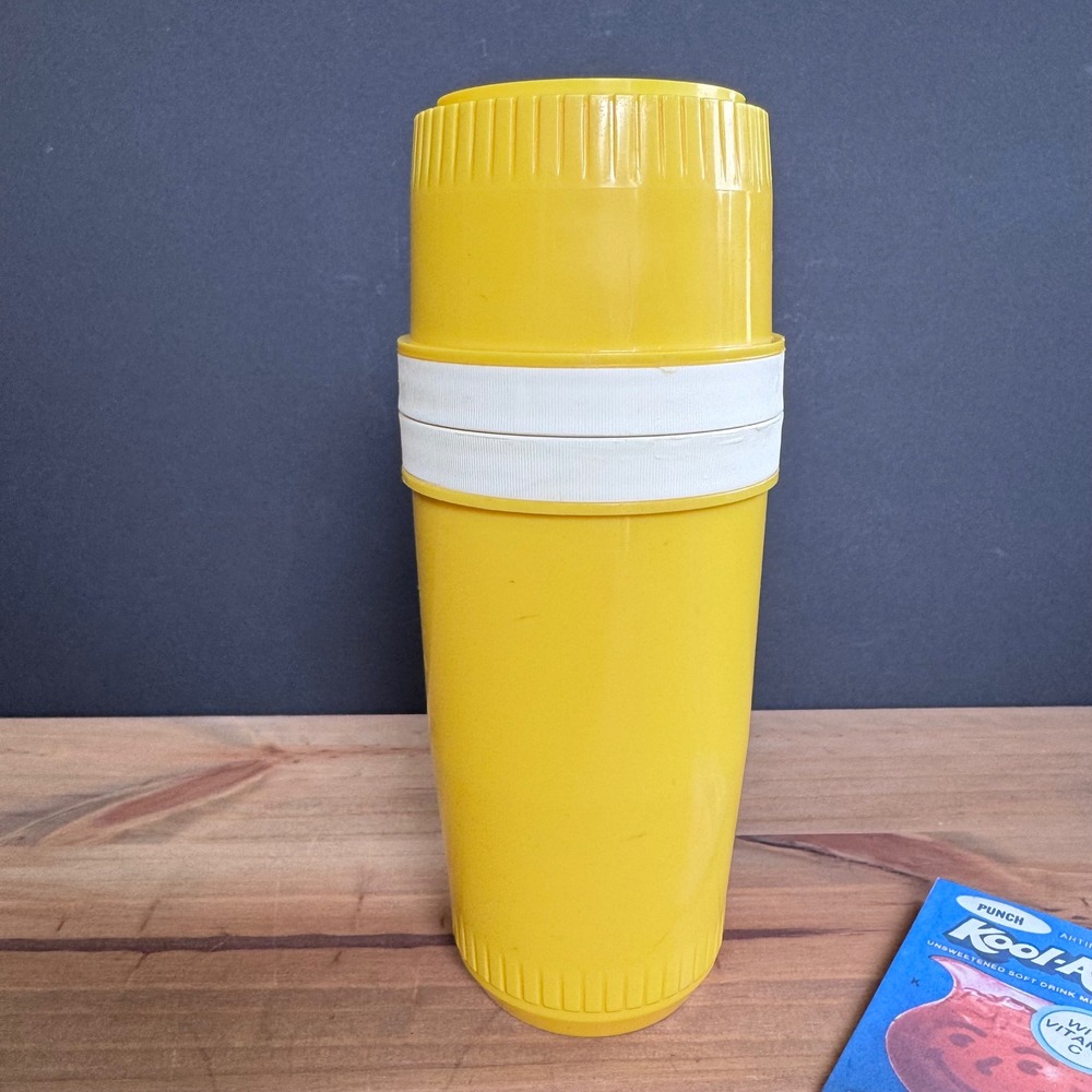 Vintage 70s Yellow Tommee Tippee Babytrainer Playskool thermos container 8oz